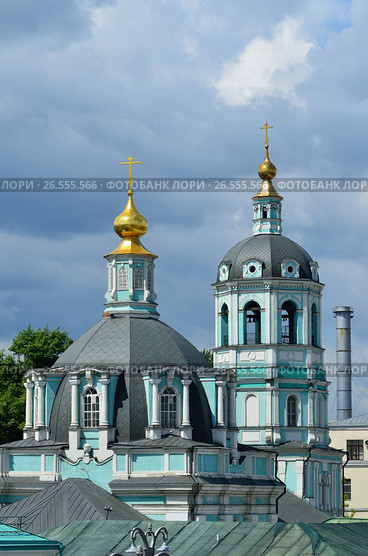 Москва, купола храма святителя Николая (Спаса Преображения) в Заяицком. Стоковое фото, фотограф Овчинникова Ирина / Фотобанк Лори