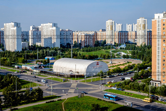 Москва, Марьино, вид сверху на Дюссельдорфский парк (2017 год). Стоковое фото, фотограф glokaya_kuzdra / Фотобанк Лори