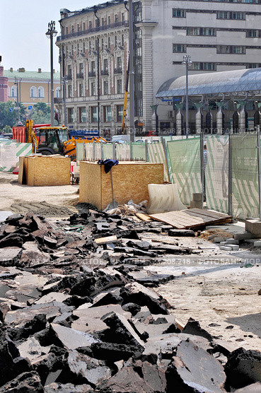 Москва. Работы по благоустройству на Тверской улице (2016 год). Редакционное фото, фотограф Илюхина Наталья / Фотобанк Лори
