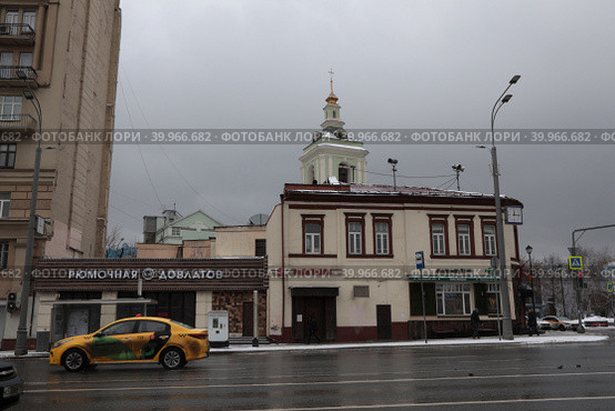 Москва рюмочная Довлатов на Садовом кольце (2023 год). Редакционное фото, фотограф Дмитрий Неумоин / Фотобанк Лори