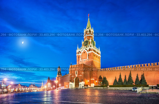 Москва. Спасская башня. Spasskaya tower on Red Square (2020 год). Стоковое фото, фотограф Baturina Yuliya / Фотобанк Лори