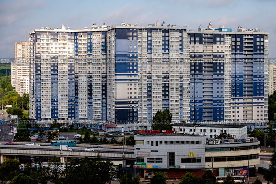 Москва, улица Академика Янгеля, дом 2, современный жилой комплекс "М-Хаус" (2017 год). Редакционное фото, фотограф glokaya_kuzdra / Фотобанк Лори
