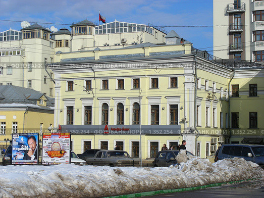 Москва. Улица Большая Полянка. Городской пейзаж (2009 год). Редакционное фото, фотограф lana1501 / Фотобанк Лори