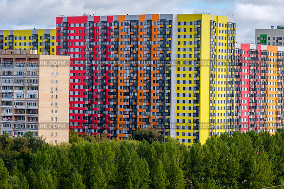 Москва, улица Малая Филевская, жилые дома, построенные по программе реновации жилого фонда (2020 год). Редакционное фото, фотограф glokaya_kuzdra / Фотобанк Лори