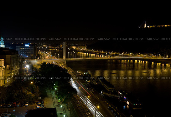 Мост в Будапеште ночью (2008 год). Стоковое фото, фотограф Гараев Александр / Фотобанк Лори