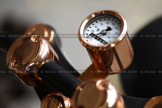 Motorcycle speedometer. Стоковое фото, фотограф Mihai Barbu / Smarterpix / Фотобанк Лори