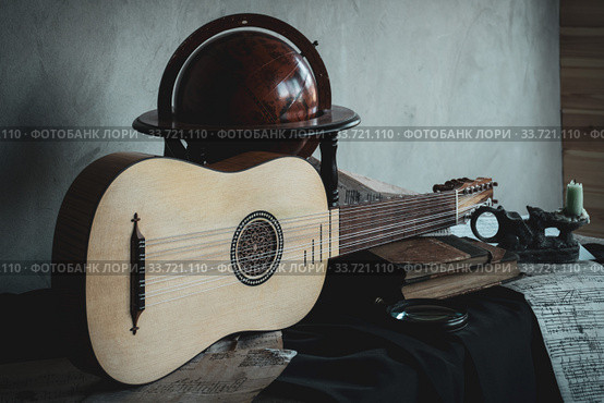 Musical still life with renaissance vihuela. Стоковое фото, фотограф Дмитрий Черевко / Фотобанк Лори