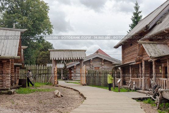Музей средневекового рушанина. Старая Русса, Новгородская область (2020 год). Редакционное фото, фотограф Александр Щепин / Фотобанк Лори