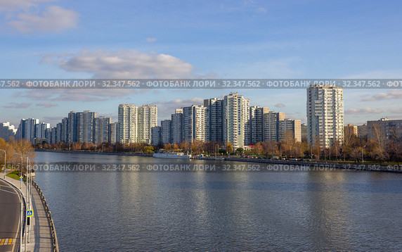 Nagatinsky Zaton (2019 год). Редакционное фото, фотограф Андрей Штанько / Фотобанк Лори