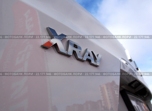 Название автомобиля Lada Xray (2016 год). Редакционное фото, фотограф Вячеслав Палес / Фотобанк Лори