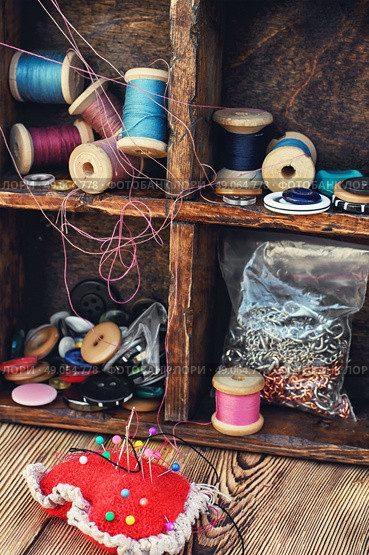 needlework. Стоковое фото, агентство Ingram Publishing / Фотобанк Лори
