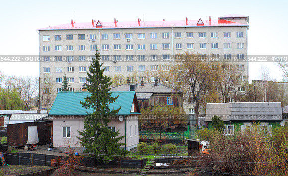 Неравное соседство (2012 год). Редакционное фото, фотограф Анатолий Матвейчук / Фотобанк Лори