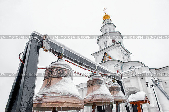 New Jerusalem monastery, Istra, Russia, the bells and the bell tower horizontally in winter in cloudy weather. Стоковое фото, фотограф Оксана Медведева / Фотобанк Лори