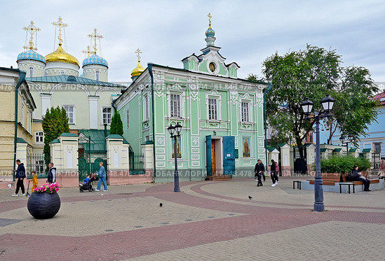 Николо-Низская церковь (Никольский кафедральный собор). Город Казань. Улица Баумана,5. Республика Татарстан. Россия (2023 год). Редакционное фото, фотограф Александр Тараканов / Фотобанк Лори