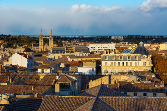 Nimes with Church Saint-Baudile. Стоковое фото, фотограф Яков Филимонов / Фотобанк Лори