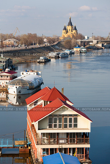 Нижний Новгород,  река Ока и Невский собор (2011 год). Редакционное фото, фотограф Igor Lijashkov / Фотобанк Лори