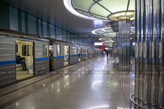 Нижний Новгород. Станция метро "Стрелка" (2023 год). Редакционное фото, фотограф Юлия Бабкина / Фотобанк Лори