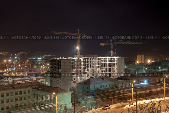 Ночная стройка (2013 год). Редакционное фото, фотограф Алексей Шматков / Фотобанк Лори