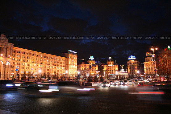 Ночной Киев (Крещатик) (2008 год). Редакционное фото, фотограф Никончук Алексей / Фотобанк Лори