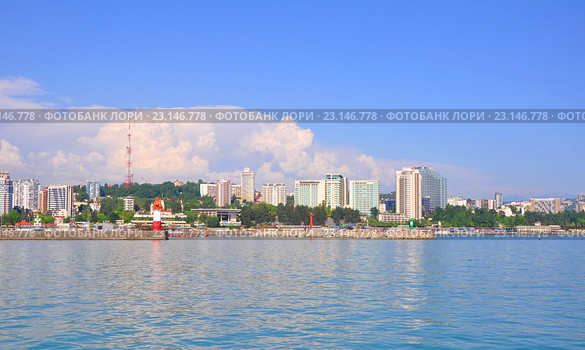 Новая застройка центра Сочи. Вид с моря (2014 год). Редакционное фото, фотограф Мартынов Антон / Фотобанк Лори