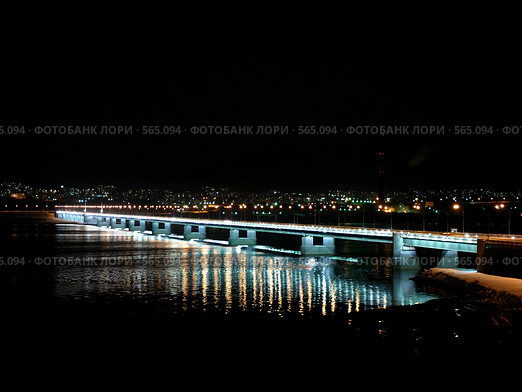 Новый мост через реку Кола в г. Мурманске, Кольский залив (2008 год). Редакционное фото, фотограф Иван Мацкевич / Фотобанк Лори