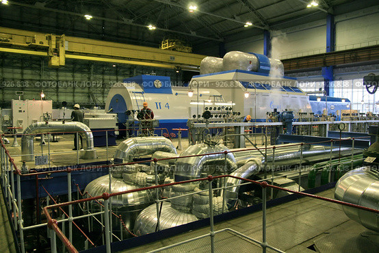 Новый турбоагрегат Выборгской ТЭЦ-17 в Санкт-Петербурге (2009 год). Редакционное фото, фотограф Александр Секретарев / Фотобанк Лори