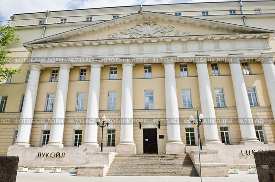 Офис ОАО "Лукойл". Покровский бульвар, дом 3, строение 1. Москва. Редакционное фото, фотограф E. O. / Фотобанк Лори