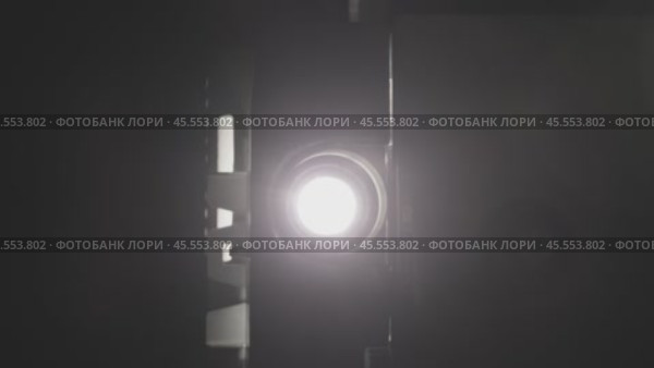 Old projector lens. Стоковое видео, видеограф Михаил Коханчиков / Фотобанк Лори
