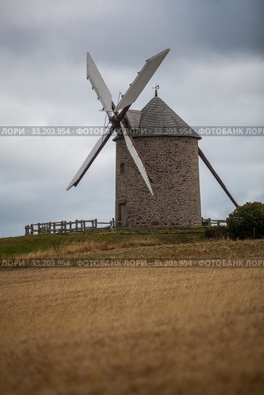 Old wind mill. Стоковое фото, фотограф Mihai Barbu / Smarterpix / Фотобанк Лори