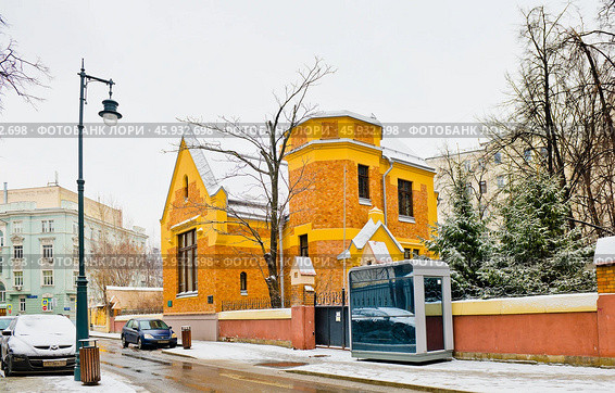 Особняк Шехтеля. Зимний день. Ермолаевский переулок, 28. Москва. Редакционное фото, фотограф E. O. / Фотобанк Лори