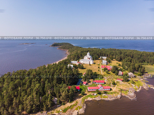 Остров Кий в Белом море. Кийский монастырь. Россия, Архангельская область, Онежский район (2021 год). Стоковое фото, фотограф Яковлев Сергей / Фотобанк Лори