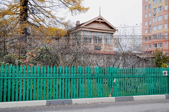 Отдел МБУК "Краеведческий музей города Железнодорожного". Дом-музей А. Белого (мкр. Кучино), улица Пушкинская, дом 48а. Московская область (2015 год). Редакционное фото, фотограф stargal / Фотобанк Лори