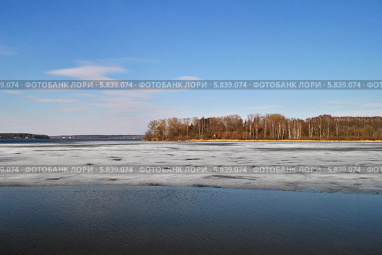 Озеро Сенеж в Солнечногорске (2014 год). Стоковое фото, фотограф lana1501 / Фотобанк Лори