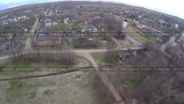 Панорама города Гдов с воздуха, Псковская область (2015 год). Стоковое видео, видеограф Всеволод / Фотобанк Лори