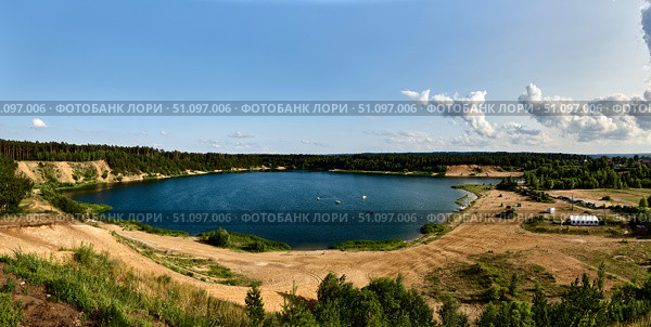 Панорама изумрудного озера около Юдино, Казань. Стоковое фото, фотограф Илья Лернер / Фотобанк Лори