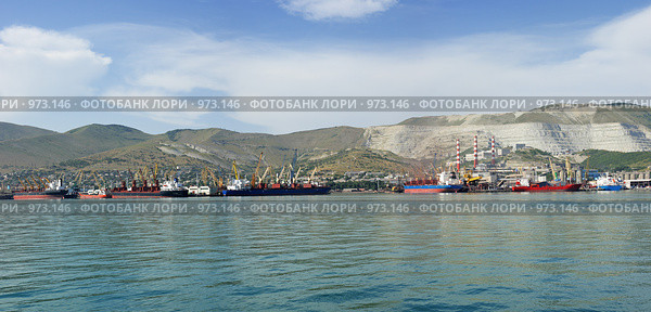 Панорама набережной в Новороссийске (2009 год). Стоковое фото, фотограф Игорь Долгов / Фотобанк Лори