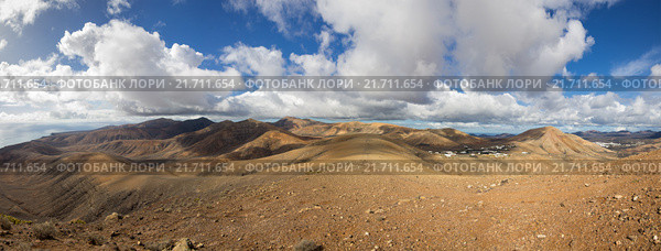 Панорама острова Лансароте. Канарские острова (2014 год). Стоковое фото, фотограф Юлия Белоусова / Фотобанк Лори
