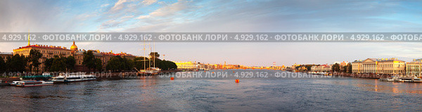 Панорама реки Невы летним днем. Санкт-Петербург. Стоковое фото, фотограф Яков Филимонов / Фотобанк Лори