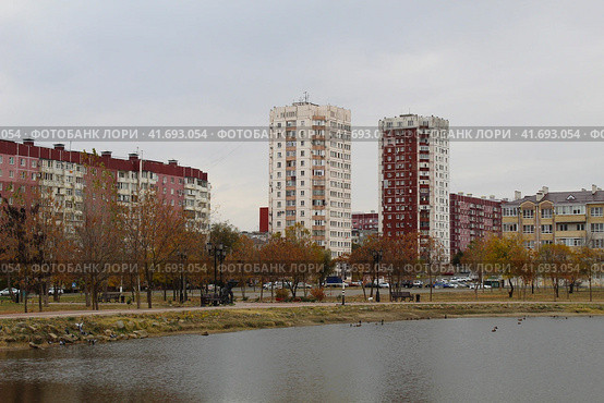Парк Победы в Невинномысске (2023 год). Редакционное фото, фотограф Иван Дуплик / Фотобанк Лори