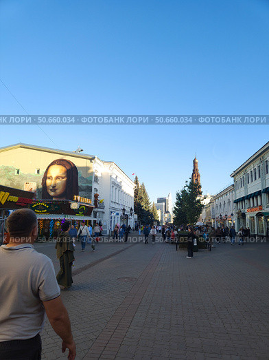 Пешеходная улица Баумана в Казани. Редакционное фото, фотограф Мария Сергеева / Фотобанк Лори