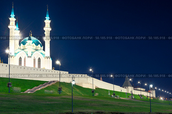 Picturesque night view of the Kul Sharif Mosque of the Kazan Kremlin. Russia (2022 год). Стоковое фото, фотограф Константин Лабунский / Фотобанк Лори
