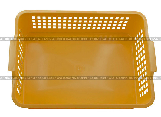Пластиковая корзина на белом фоне. Empty plastic basket isolated on white background. Стоковое фото, фотограф Татьяна Д / Фотобанк Лори