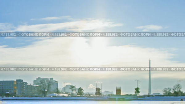 Плотина городского пруда Екатеринбурга, таймлапс. Центр, неподвижная камера. (2013 год). Стоковое видео, видеограф Никита Майков / Фотобанк Лори