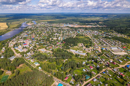 Подосиновец - вид с большой высоты (аэросъемка 2023 года) Стоковое фото, фотограф Владислав Самошкин / Фотобанк Лори