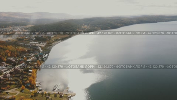 Полет над озером Тургояк (2023 год). Редакционное видео, видеограф Анастасия Евгеньевна Кожина / Фотобанк Лори