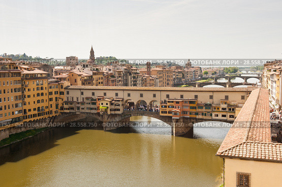 Понте-Веккьо (Ponte Vecchio, Старый мост). Флоренция. Италия (2018 год). Стоковое фото, фотограф E. O. / Фотобанк Лори
