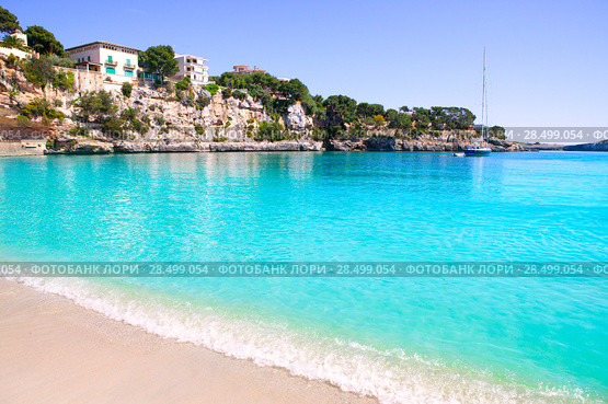 Porto Cristo beach in Manacor Majorca Mallorca Balearic islands (2005 год). Стоковое фото, фотограф Tono Balaguer / Ingram Publishing / Фотобанк Лори