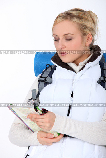 Portrait of a tired-looking backpacker. Стоковое фото, агентство Ingram Publishing / Фотобанк Лори