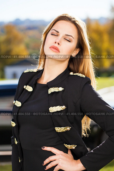 Portrait of beautiful young happy woman. Стоковое фото, фотограф Андрей Аркуша / Фотобанк Лори