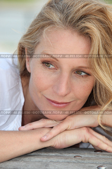 Portrait of blond woman. Стоковое фото, агентство Ingram Publishing / Фотобанк Лори